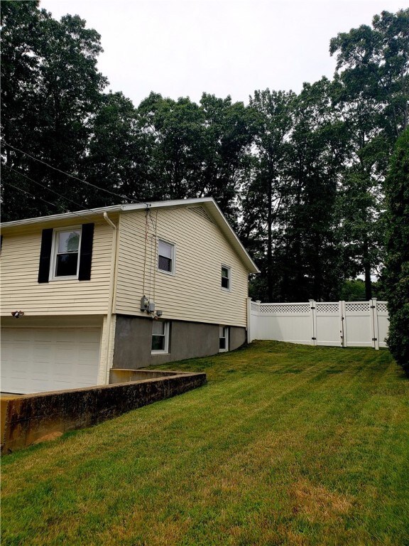 44 Ferncrest Dr, Cumberland, RI 02864 - photo 3