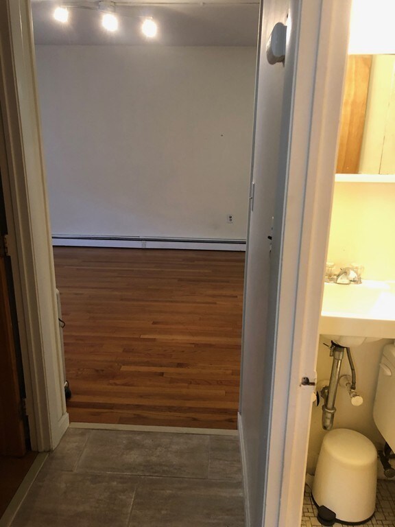 77 Trowbridge St unit 11, Cambridge, MA 02138 - photo 7