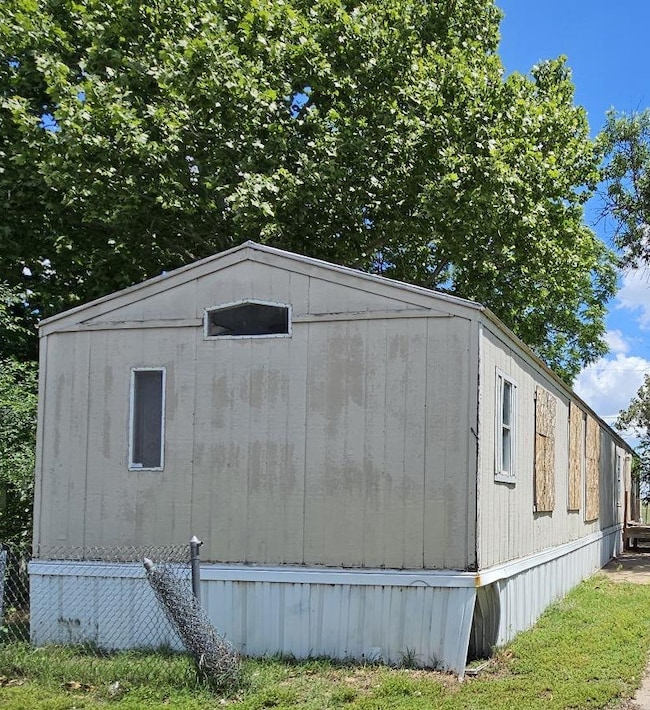 2201 S Anna St unit 17, Wichita, KS 67209 - photo 2