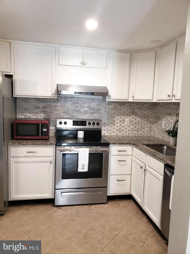 3 Sagebrush Ct, Nottingham, MD 21236 - photo 4