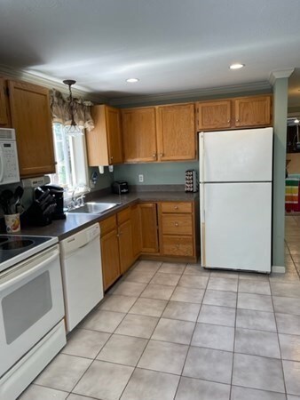 41 Winter Cir, Rockland, MA 02370 - photo 3