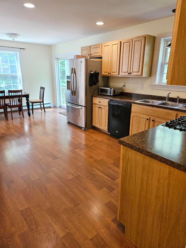 Kitchen04