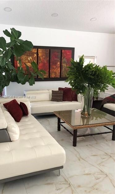 6431 NW 112th Place, Doral, FL 33178 - photo 4