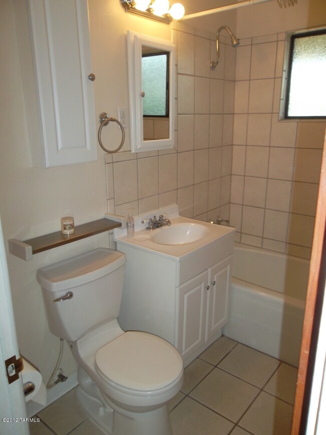 4602 E 14th St, Tucson, AZ 85711 - photo 7