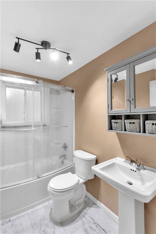 Totally renovated full bathroom.