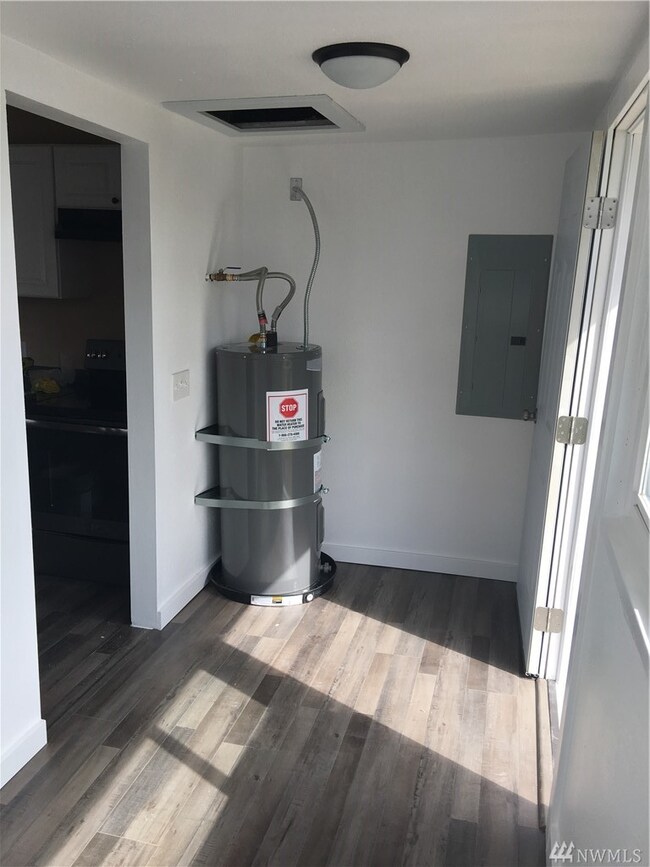 643 SW Cascade Ave, Chehalis, WA 98532 - photo 7