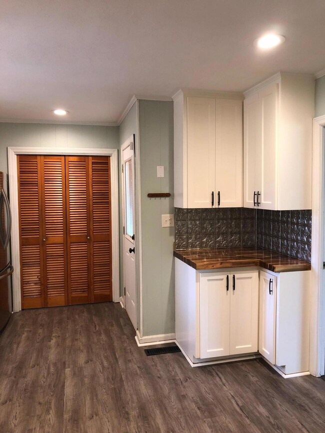 450 Neal Dr NW, Cleveland, TN 37312 - photo 5