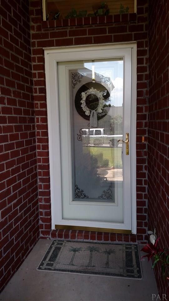 3316 Holt Cir, Pensacola, FL 32526 - photo 5