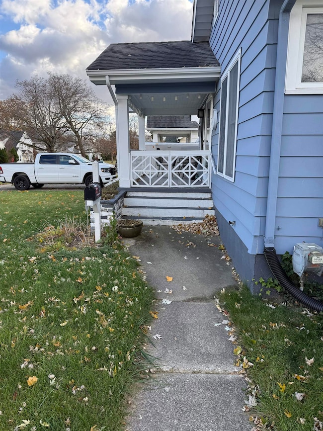 1402 Woodcroft Ave, Flint, MI 48503 - photo 3