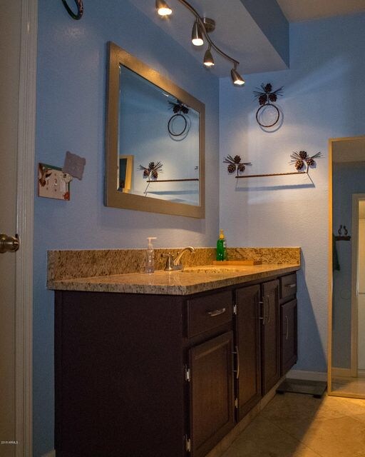 Guestbath7139