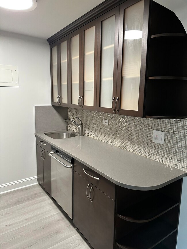 Fifth Avenue Tower unit 18B, New York, NY 10016 - photo 7