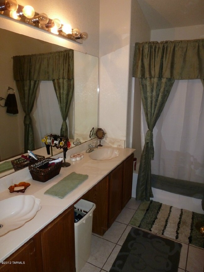 All 3 baths are FULL Baths!