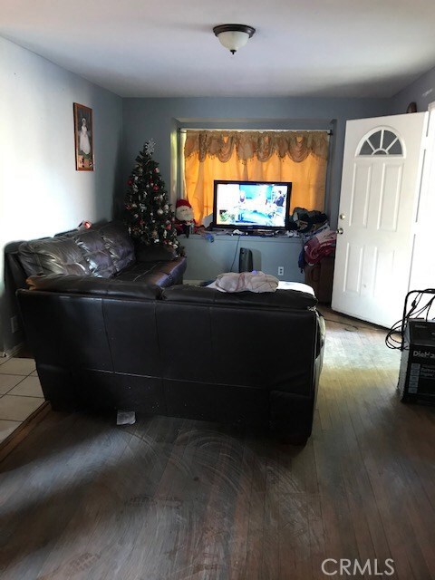 824 E 118th Place, Los Angeles, CA 90059 - photo 5