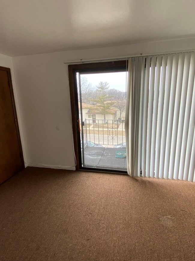 18247 Ravisloe Terrace unit 47, Country Club Hills, IL 60478 - photo 2