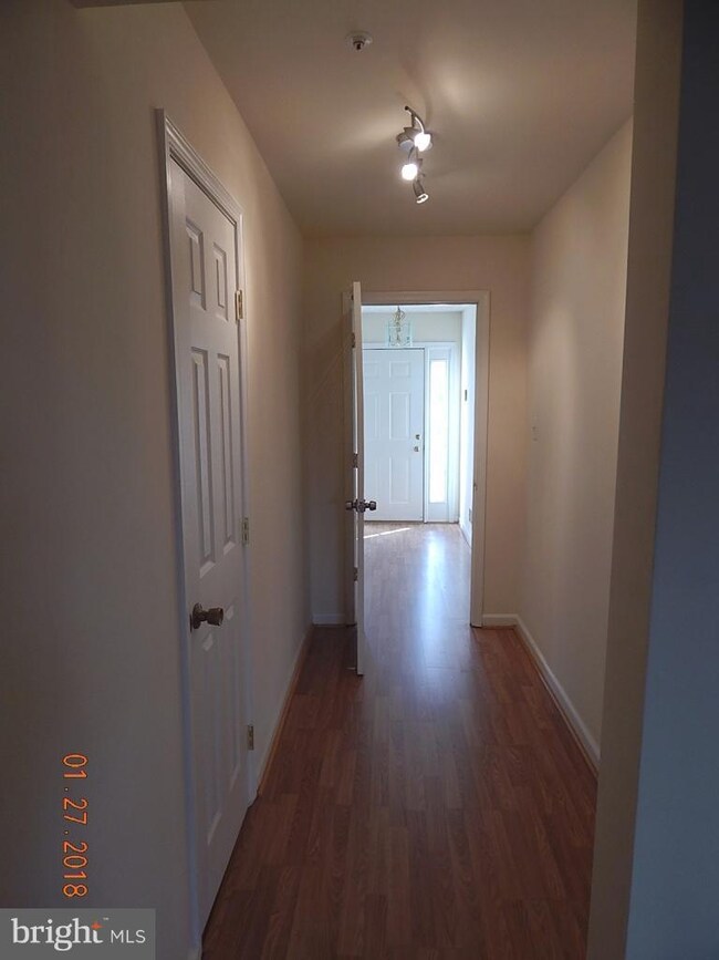 9016 Lake Largo Dr, Upper Marlboro, MD 20774 - photo 2