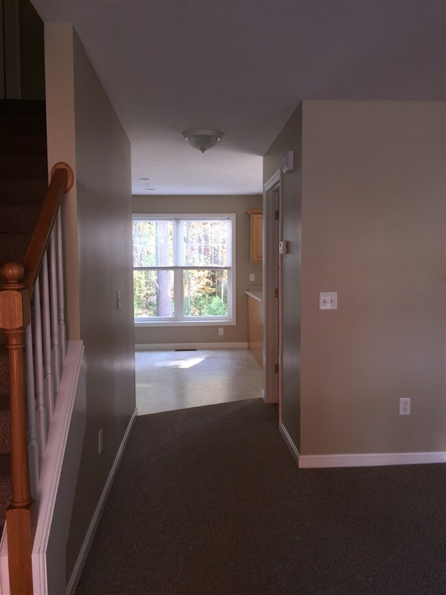 5 Brighams Way unit 2, Amherst, NH 03031 - photo 3
