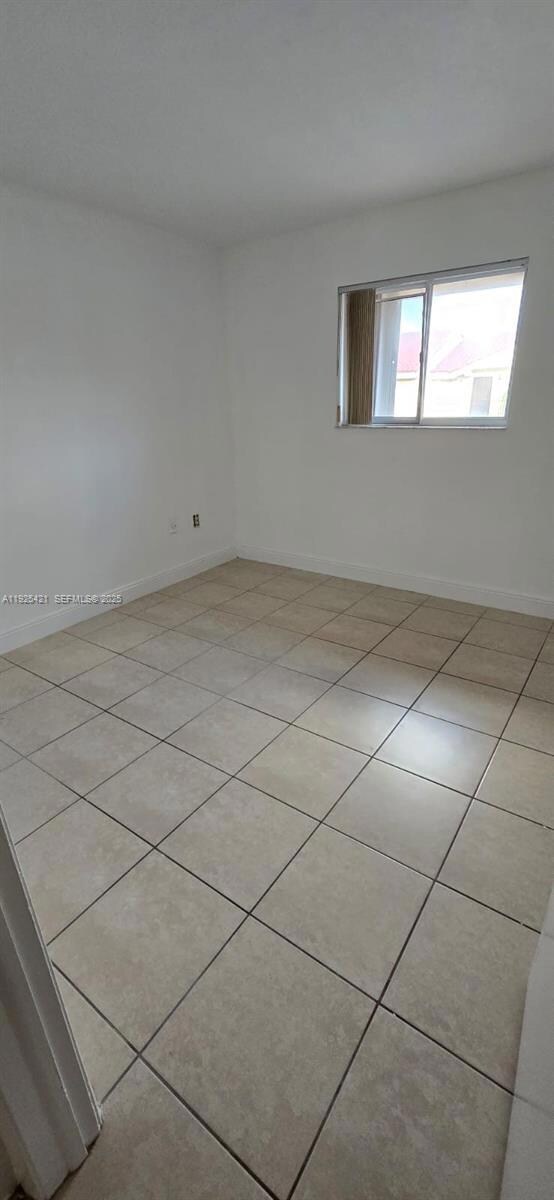 560 NW 82nd Place unit 303, Miami, FL 33126 - photo 6
