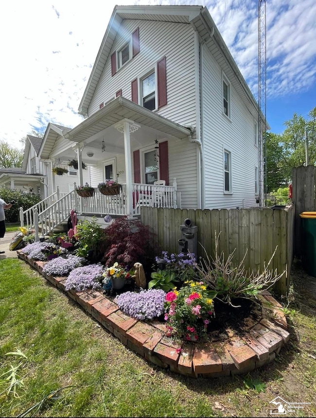 220 E Lorain St, Monroe, MI 48162 - photo 2