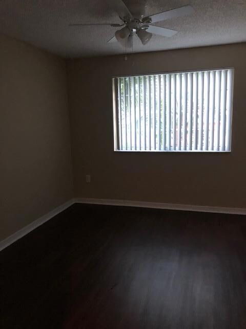 4197 N Haverhill Rd unit 214, West Palm Beach, FL 33417 - photo 4