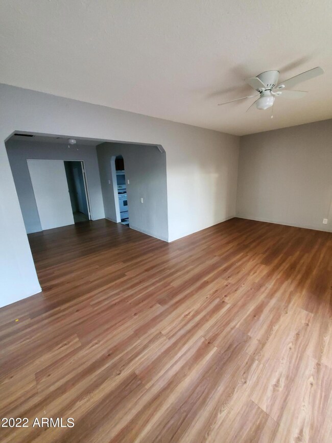 1306 E Culver St unit .5, Phoenix, AZ 85006 - photo 3