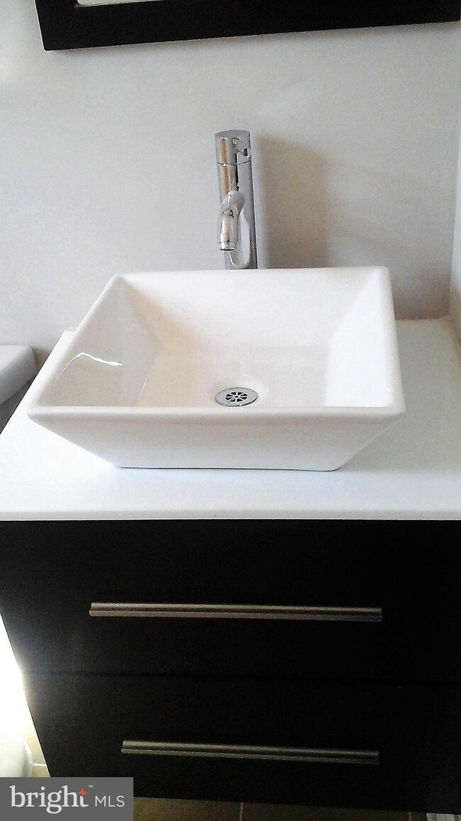 5923 Plumer Ave, Baltimore, MD 21206 - photo 5