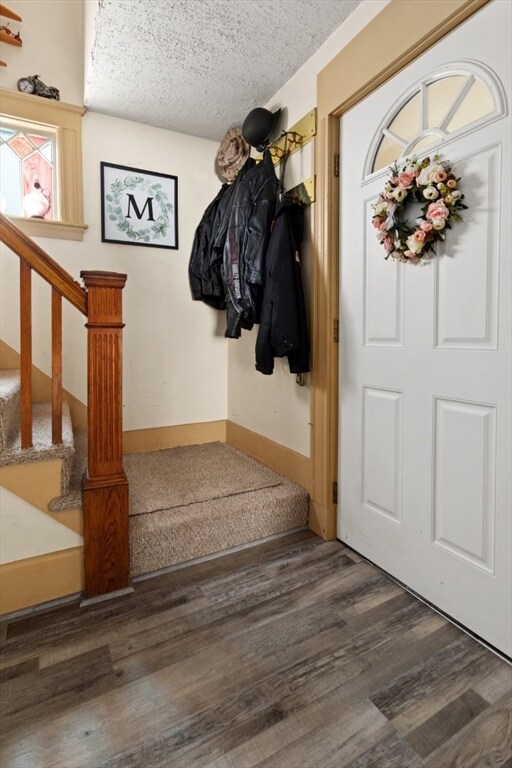 3 Victor St, Saugus, MA 01906 - photo 4