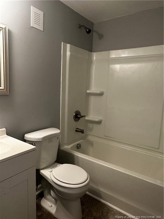Full Bath with tub/shower combo