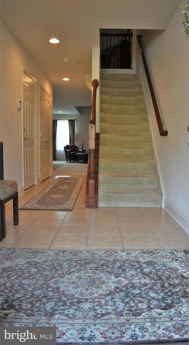 9119 Marlove Oaks Ln, Owings Mills, MD 21117 - photo 3