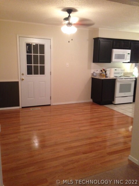 314 E Glenpool Blvd, Glenpool, OK 74033 - photo 4