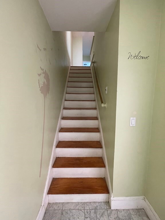 135 Gardner St unit 1, West Roxbury, MA 02132 - photo 7