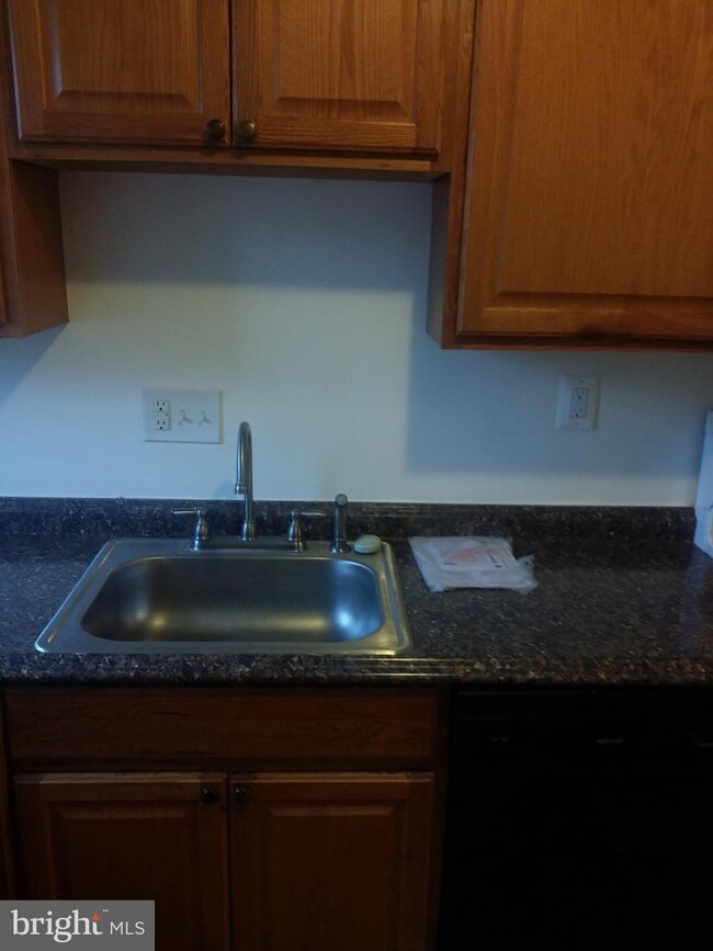 11326 APT #103 Cherry Hill Rd unit N-2, Beltsville, MD 20705 - photo 5