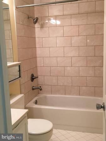 7523 Bradley Blvd, Bethesda, MD 20817 - photo 4