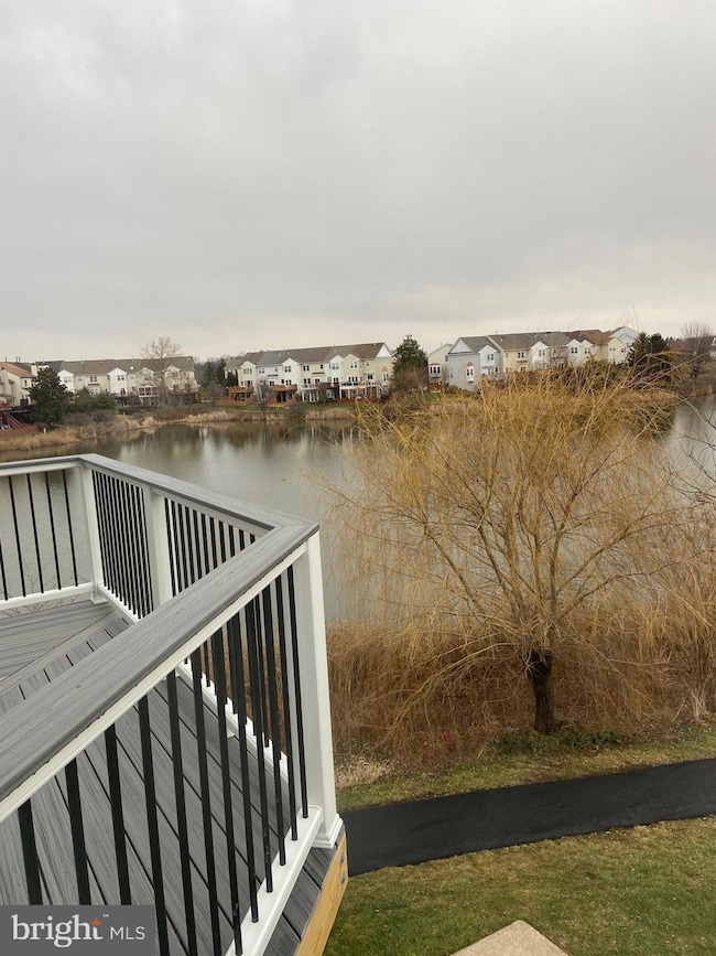 20590 Cornstalk Terrace unit 302, Ashburn, VA 20147 - photo 7