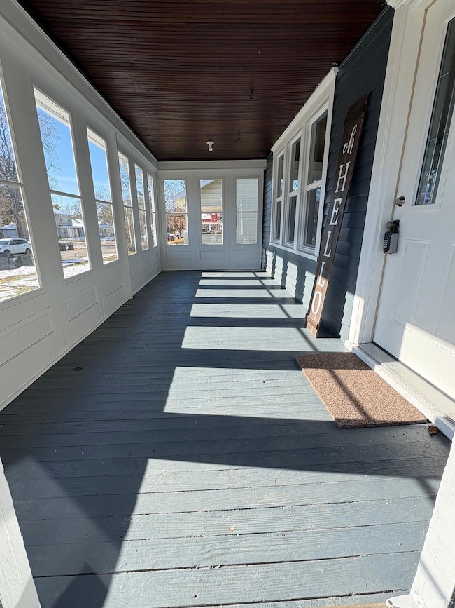 1013 E Fairview Ave, South Bend, IN 46614 - photo 2