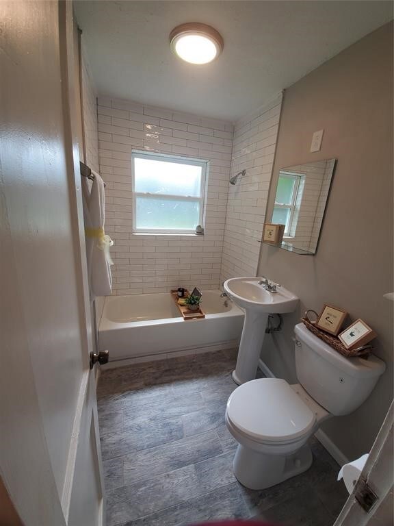 802 Jerry St, Houston, TX 77022 - photo 6