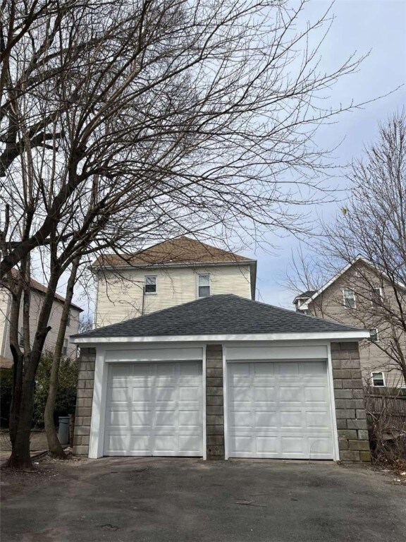 202 Carnation St, Pawtucket, RI 02860 - photo 3