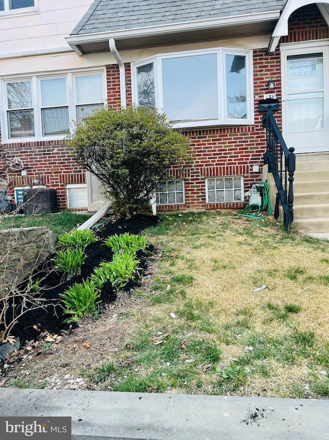 138 N Cedar Ln, Upper Darby, PA 19082 - photo 3