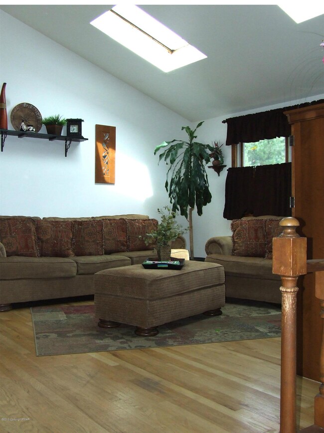 1217 Silver Fox Dr, Kresgeville, PA 18333 - photo 5