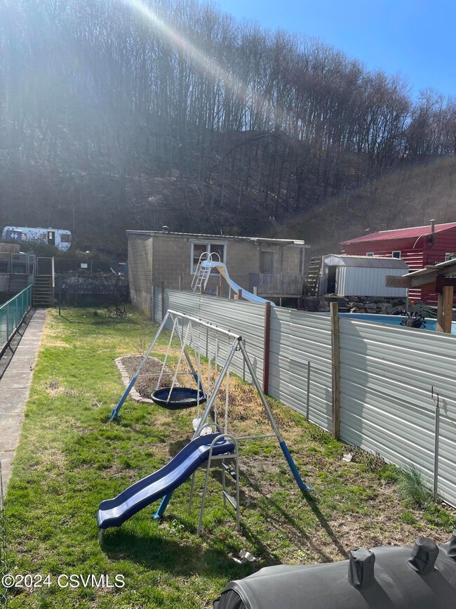 454 S Shamokin St, Shamokin, PA 17872 - photo 7