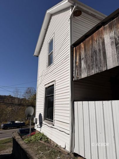 43038 Ohio 124, Pomeroy, OH 45769 - photo 3