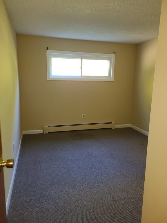 19 Chapman Ave unit 1, West Brookfield, MA 01585 - photo 5