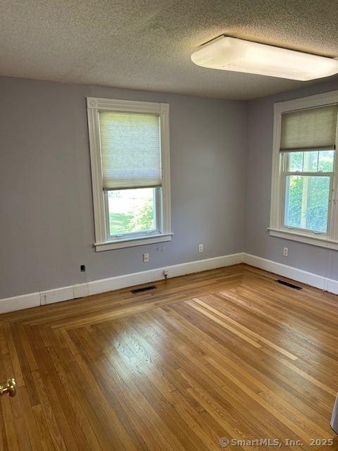 215 Sherman Ave, Hamden, CT 06518 - photo 3