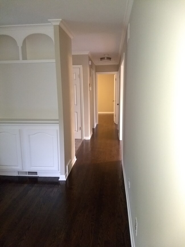 1215 Pershing Ave, Wheaton, IL 60189 - photo 4