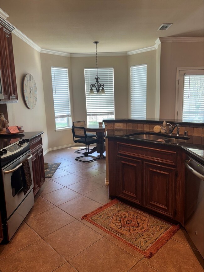 6111 Lynwood Banks Ln, Houston, TX 77092 - photo 5