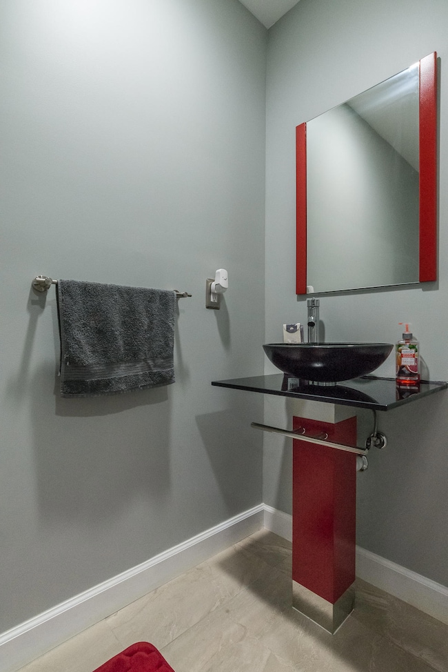 Powder bath