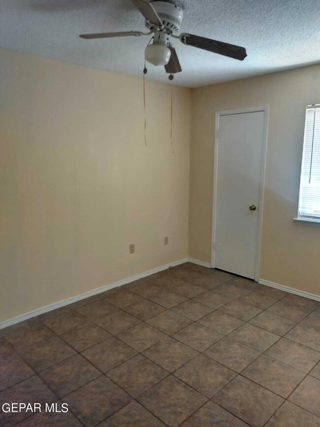 1912 Karen Sue Place unit C, El Paso, TX 79936 - photo 6