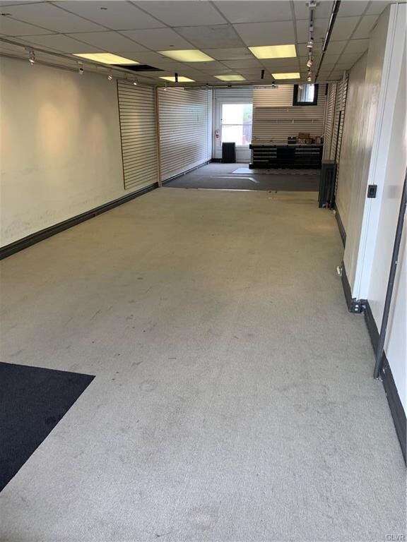 518 W Broad St, Bethlehem, PA 18018 - photo 2