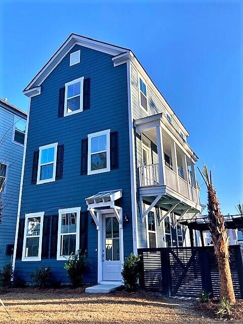 Lot 8 front