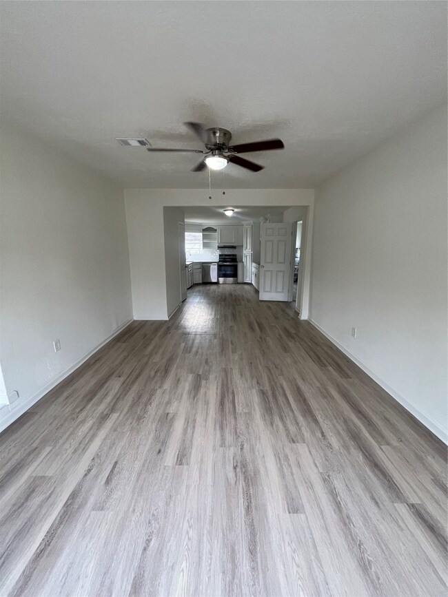 4626 Dewberry St, Houston, TX 77021 - photo 7