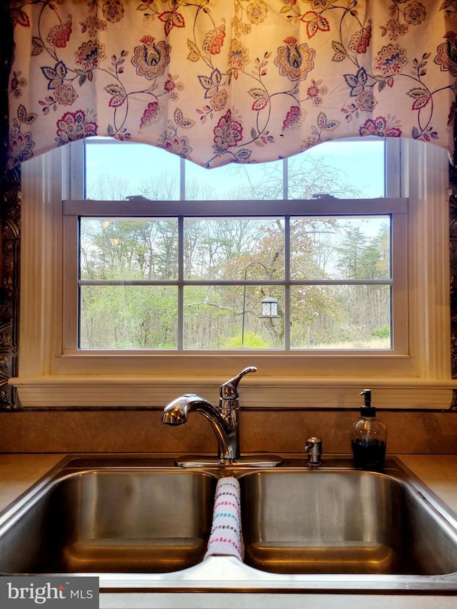 395 Burnt Factory Rd, Stephenson, VA 22656 - photo 4